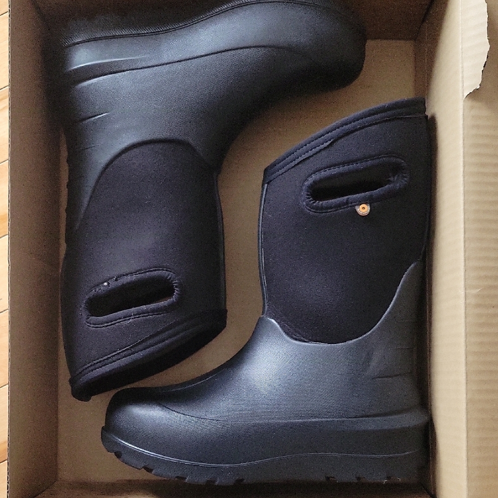 Bogs Kids Black Boots